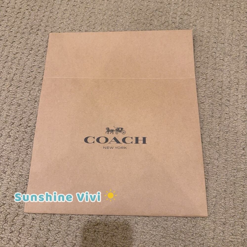 NEW Coach One Piece Gift Box Large 12.5 x 10.5 x 4.75 inches Coach Logo on Lids